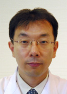 院長 泉 康雄
